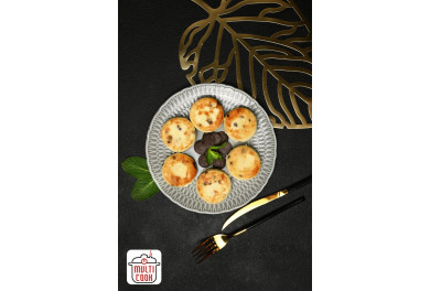 Syrnyky (Cheese Pancakes) with Raisins